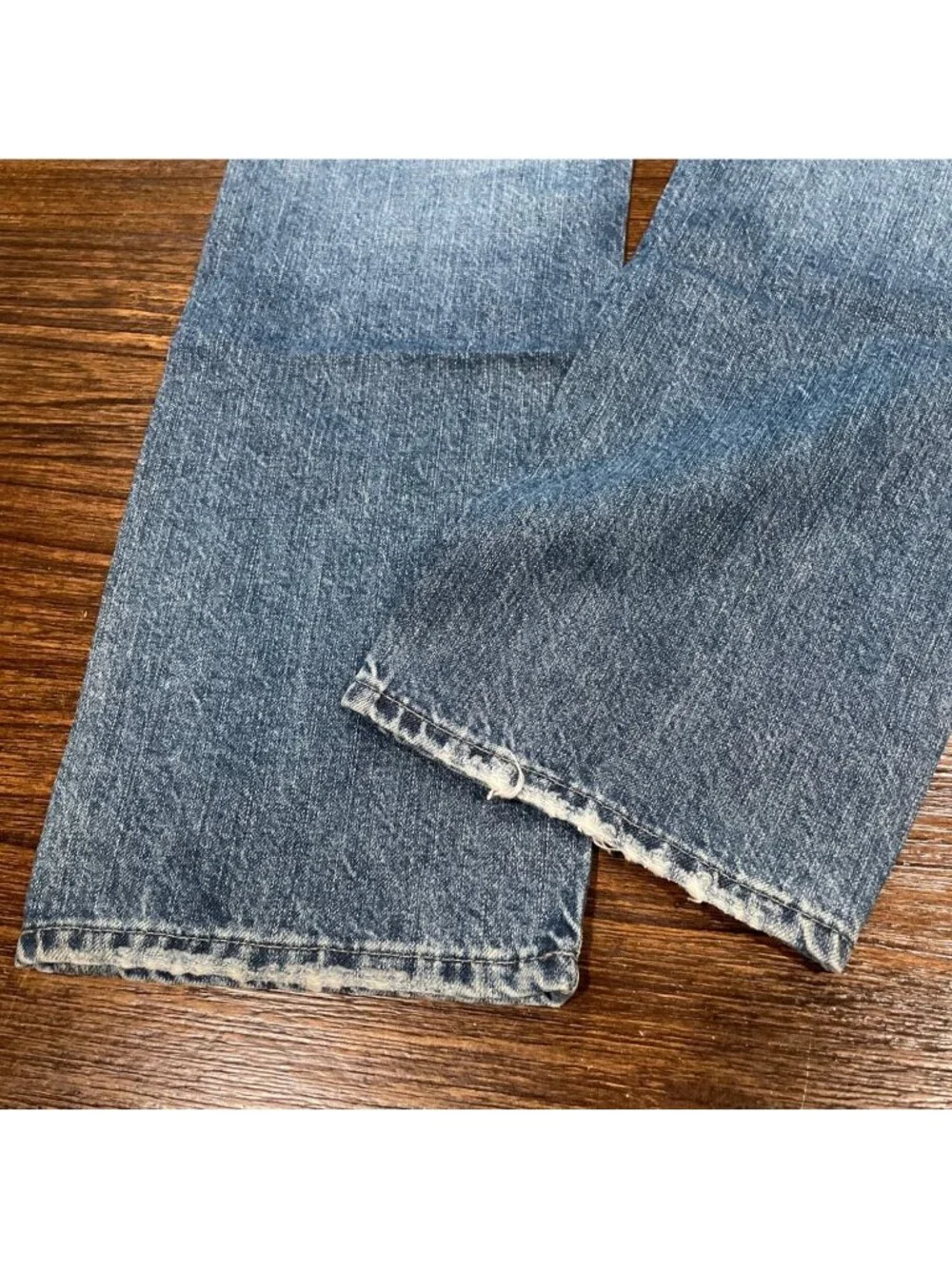 AG Matchbox Slim Straight Jean 32x33 Medium Wash Distressed Stretch AG-Ed Denim